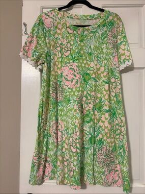 Like New!! Lilly Pulitzer Pink & Green Floral Swing Dress
